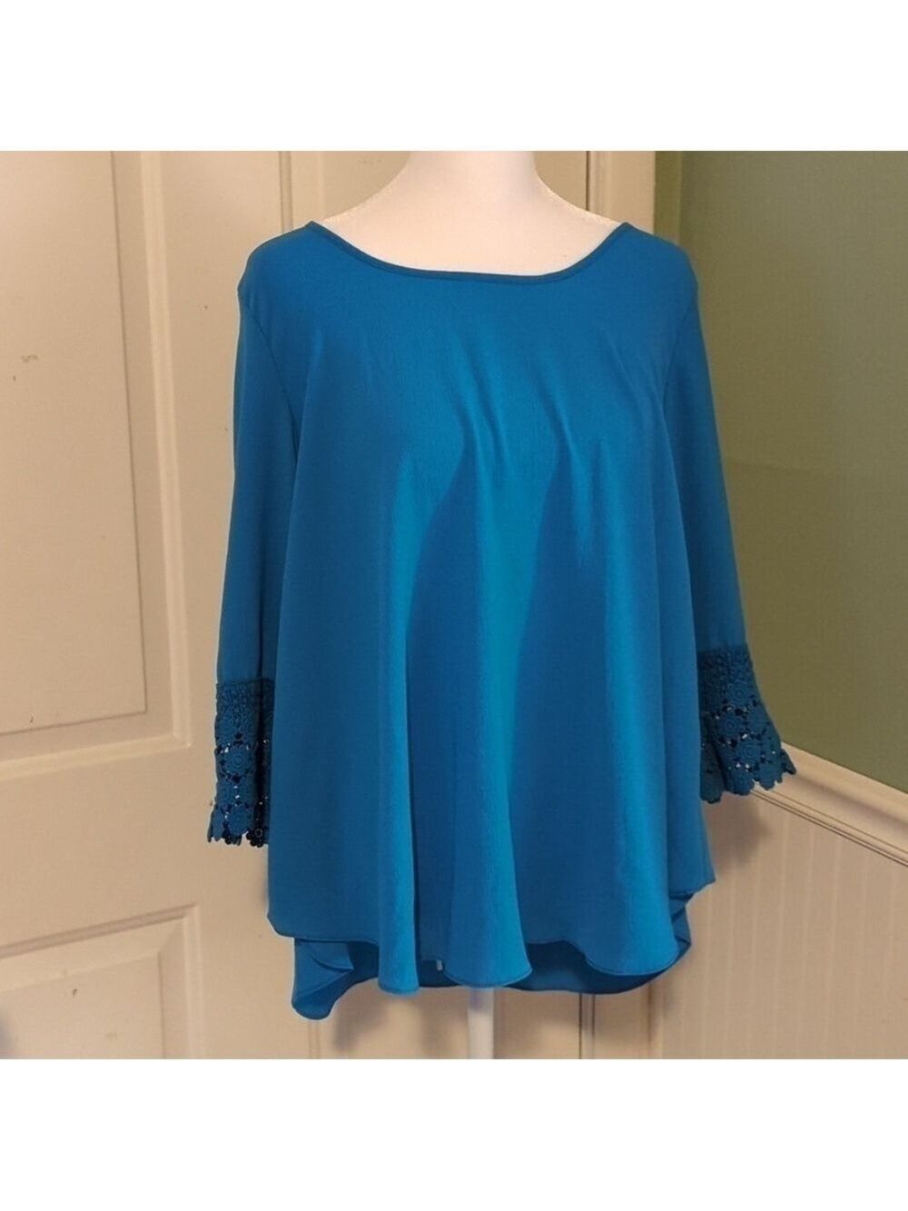 Final Touch Blue Top Medium 3/4 Sleeve